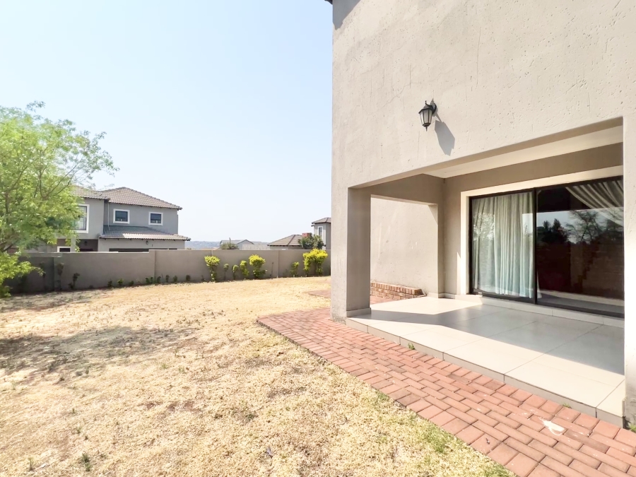 3 Bedroom Property for Sale in Thatchfield Estate Gauteng