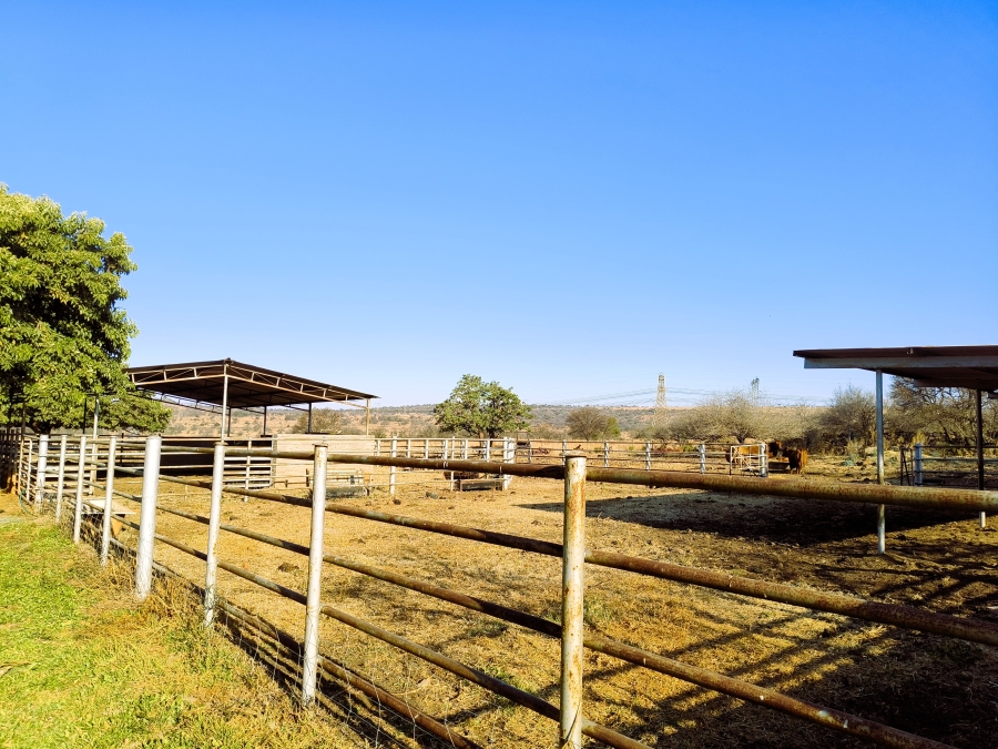 7 Bedroom Property for Sale in Bashewa A H Gauteng