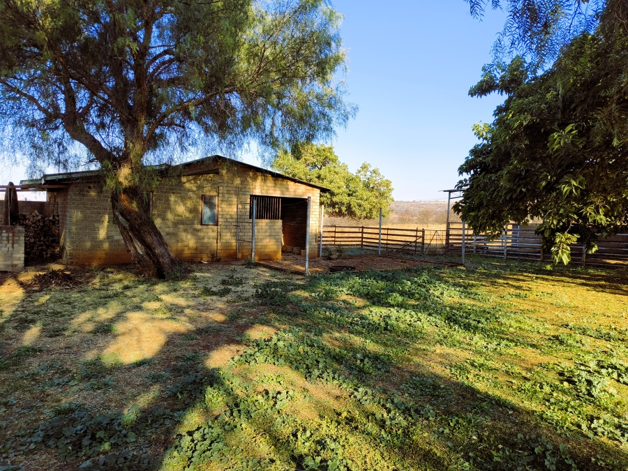 7 Bedroom Property for Sale in Bashewa A H Gauteng
