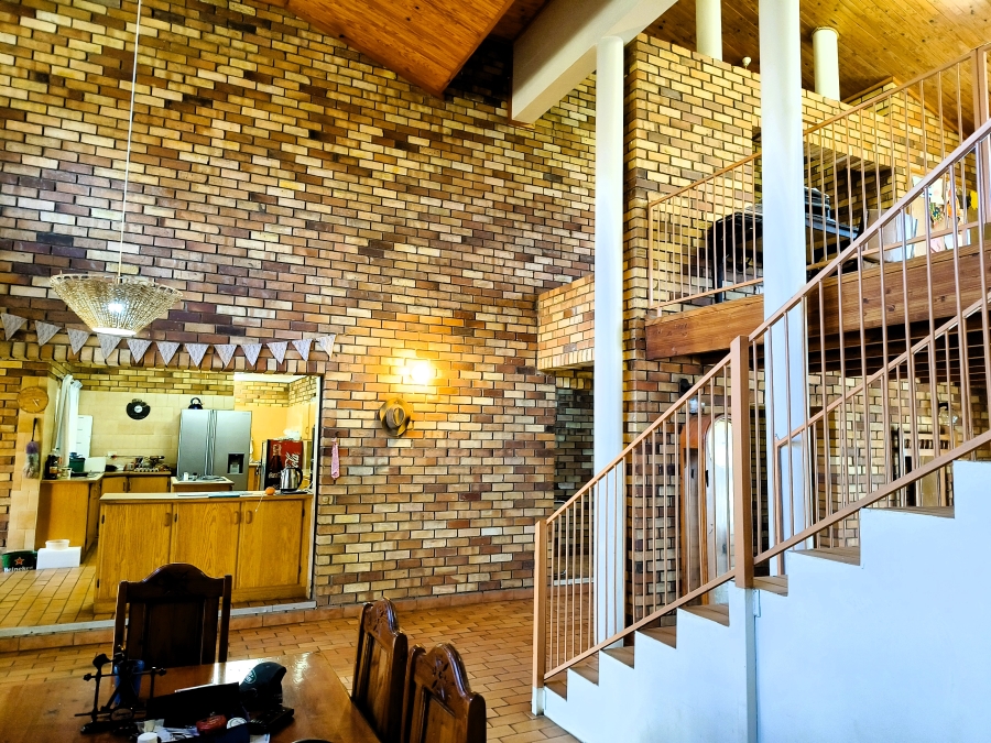 7 Bedroom Property for Sale in Bashewa A H Gauteng