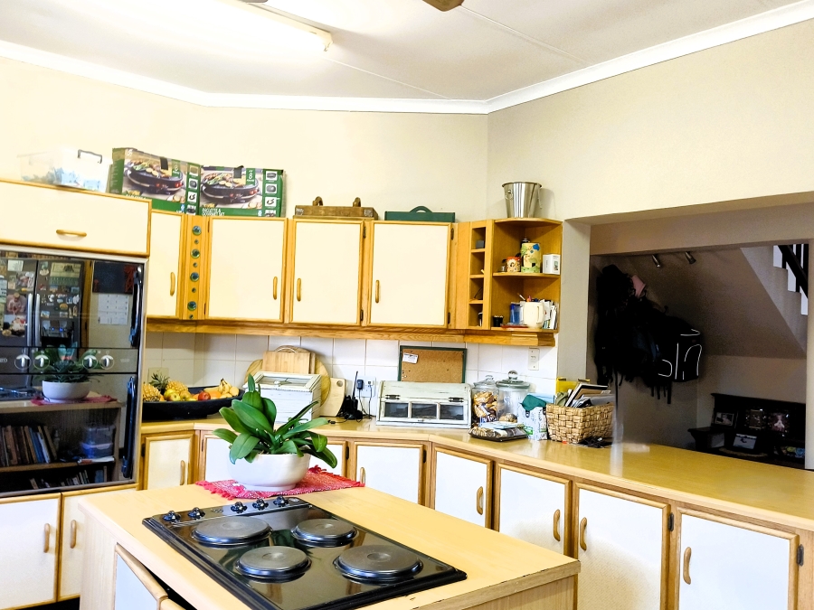 7 Bedroom Property for Sale in Bashewa A H Gauteng