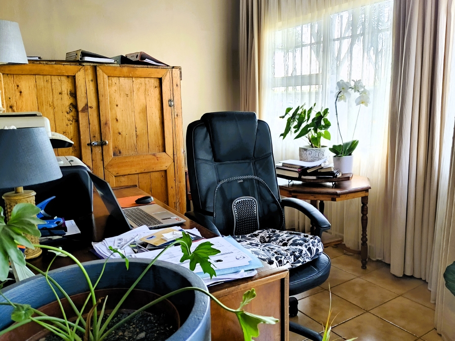 7 Bedroom Property for Sale in Bashewa A H Gauteng