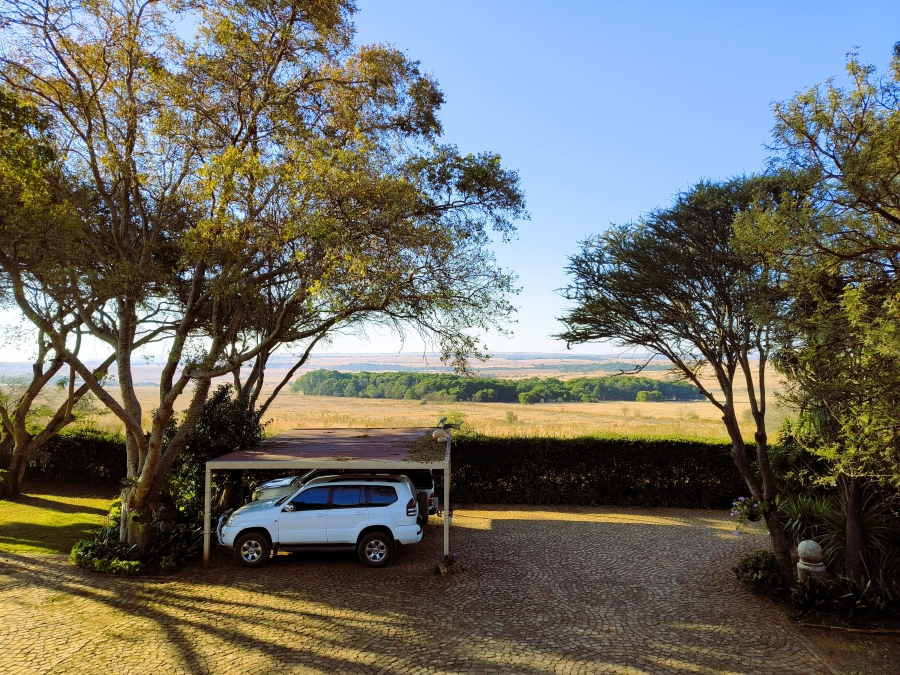 7 Bedroom Property for Sale in Bashewa A H Gauteng