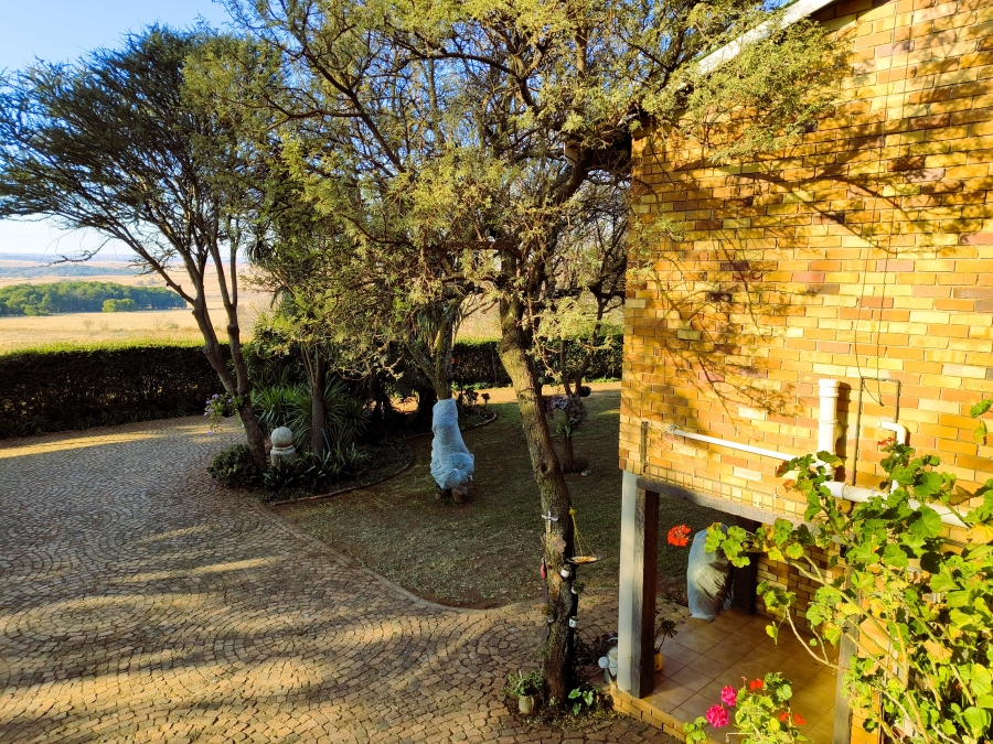 7 Bedroom Property for Sale in Bashewa A H Gauteng