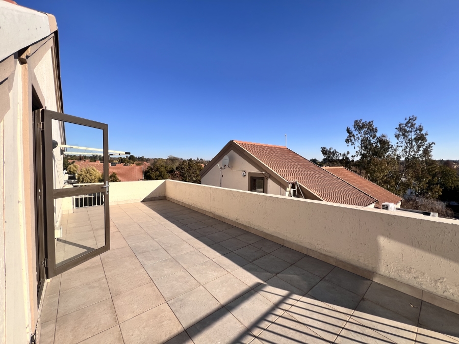 3 Bedroom Property for Sale in Sunninghill Gauteng