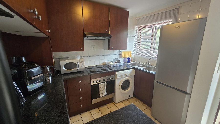 To Let 2 Bedroom Property for Rent in Sunninghill Gauteng