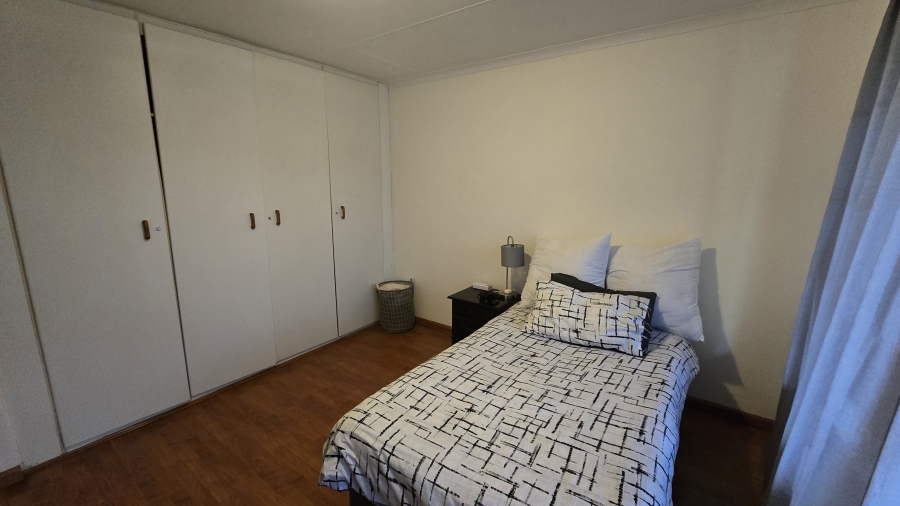 To Let 2 Bedroom Property for Rent in Sunninghill Gauteng