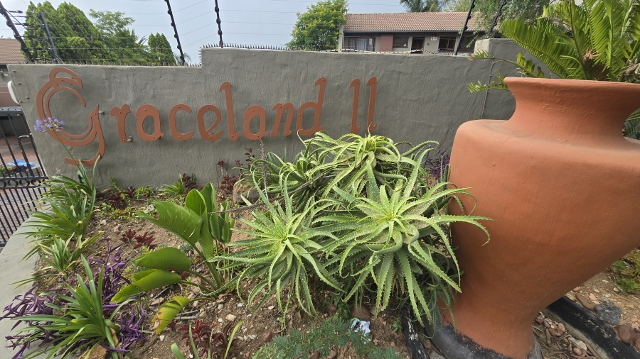 To Let 2 Bedroom Property for Rent in Sunninghill Gauteng