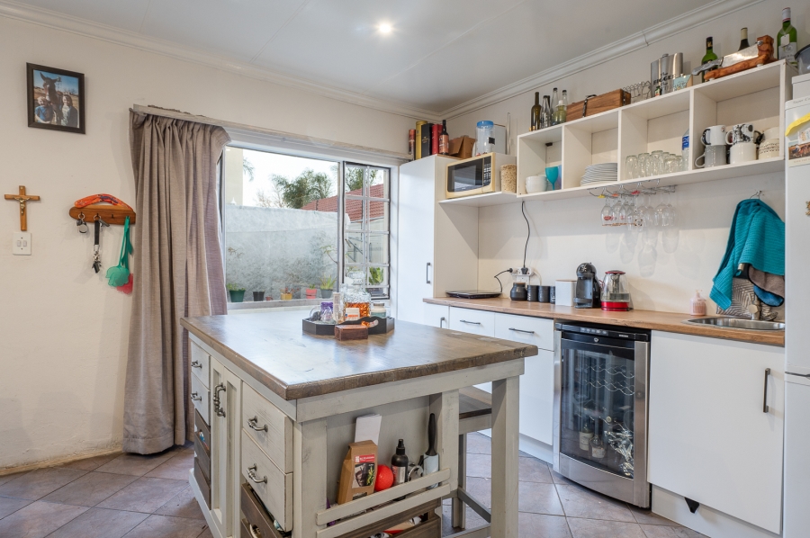 5 Bedroom Property for Sale in Brackenhurst Gauteng