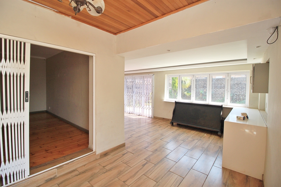 To Let 4 Bedroom Property for Rent in Sunnyridge Gauteng