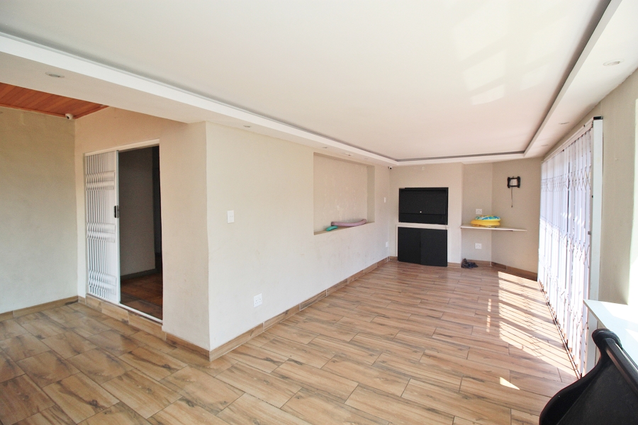 To Let 4 Bedroom Property for Rent in Sunnyridge Gauteng