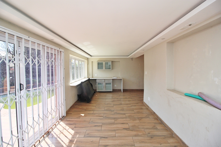 To Let 4 Bedroom Property for Rent in Sunnyridge Gauteng