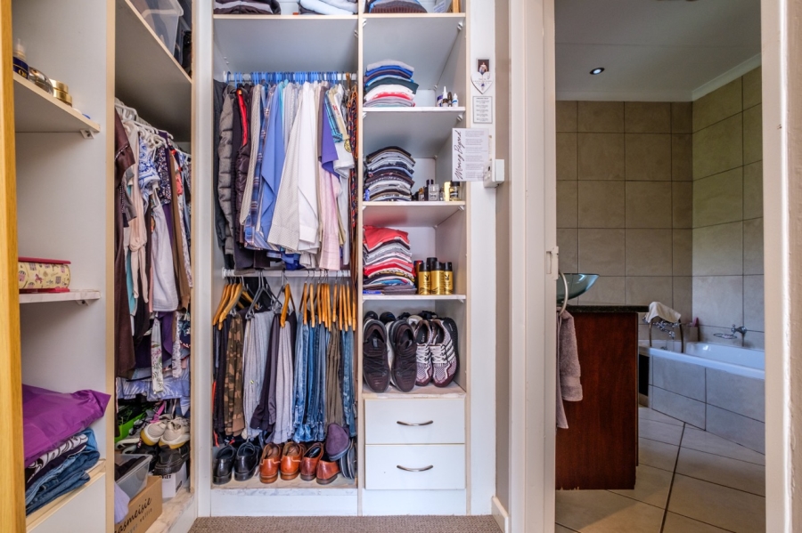 3 Bedroom Property for Sale in Meyersdal Gauteng