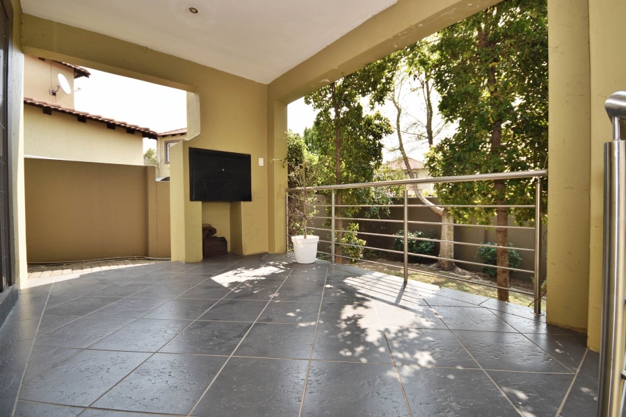 3 Bedroom Property for Sale in Olivedale Gauteng