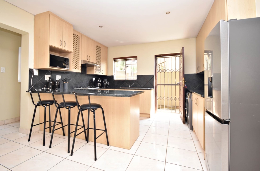3 Bedroom Property for Sale in Olivedale Gauteng