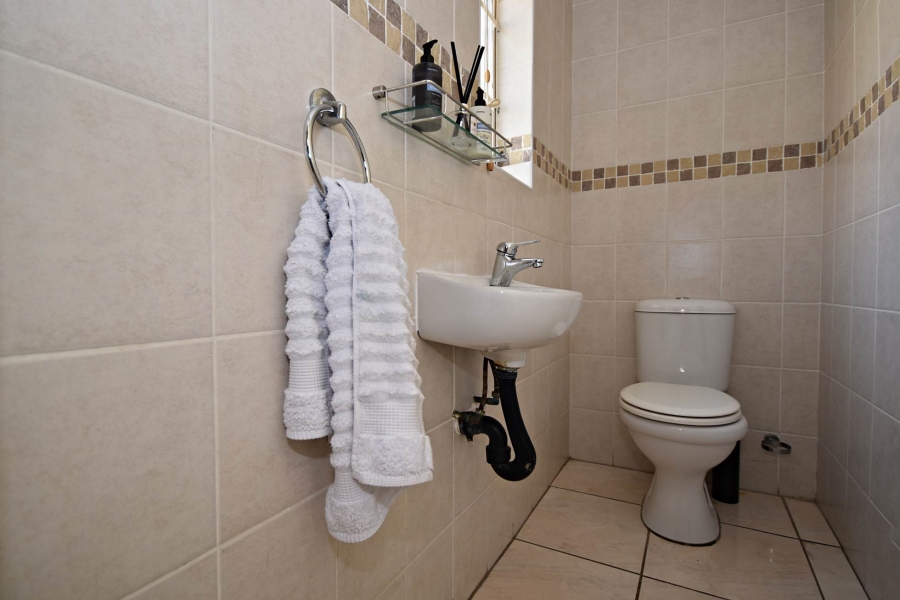 3 Bedroom Property for Sale in Olivedale Gauteng