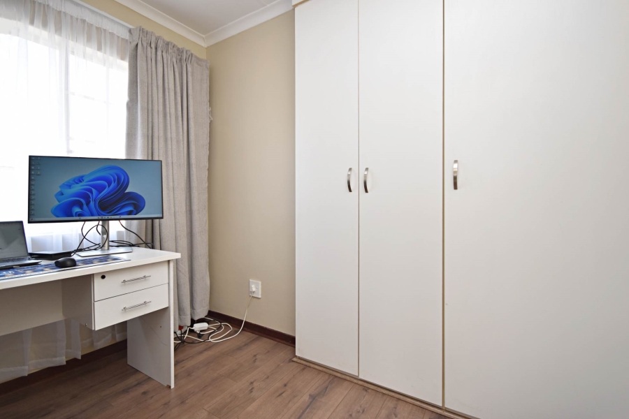 3 Bedroom Property for Sale in Olivedale Gauteng