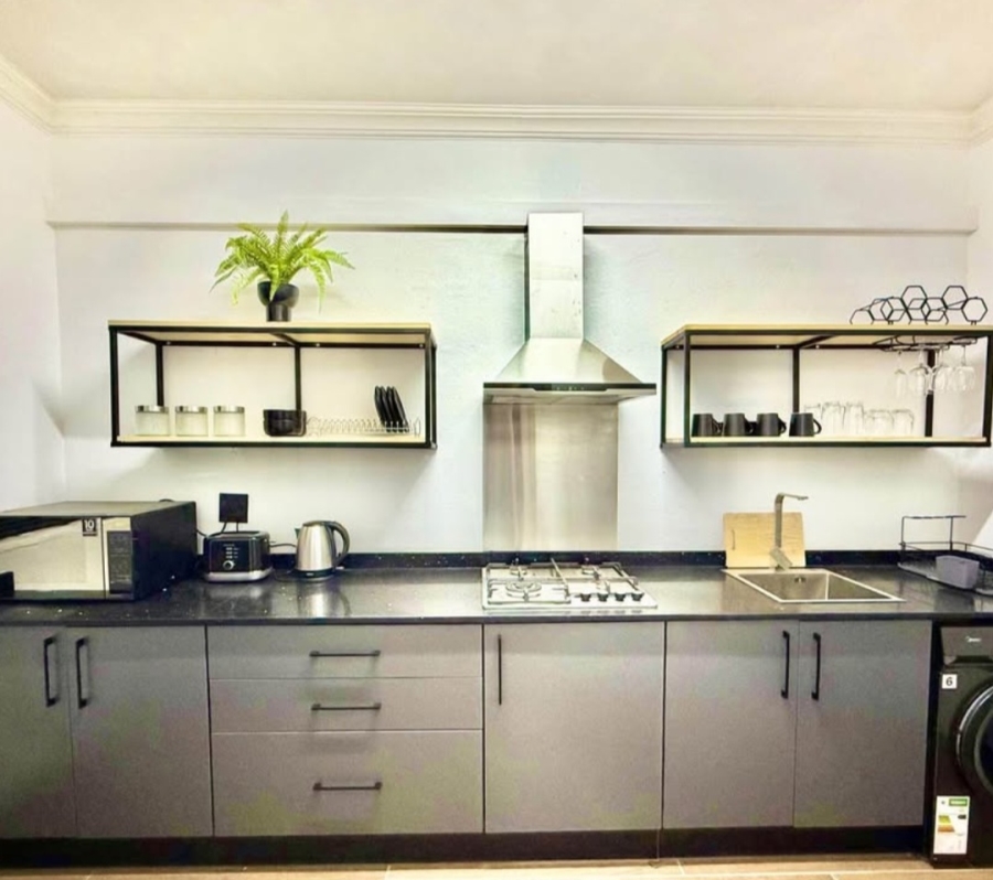 To Let 1 Bedroom Property for Rent in Glen Austin Gauteng