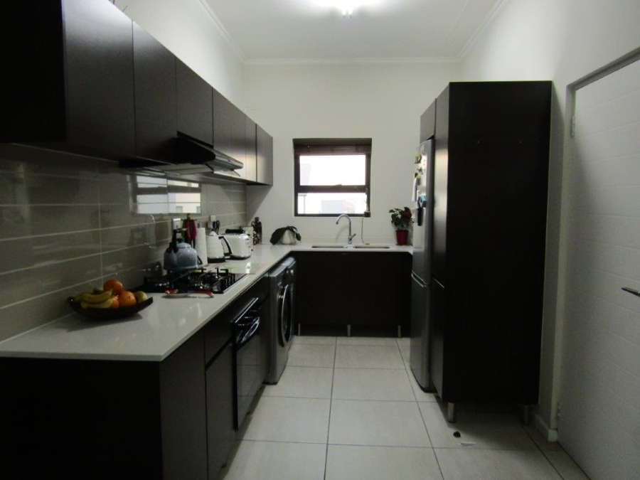 2 Bedroom Property for Sale in Greenstone Hill Gauteng