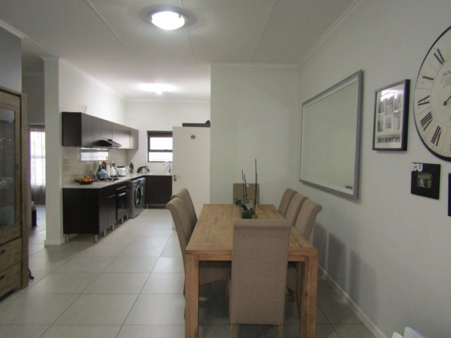 2 Bedroom Property for Sale in Greenstone Hill Gauteng