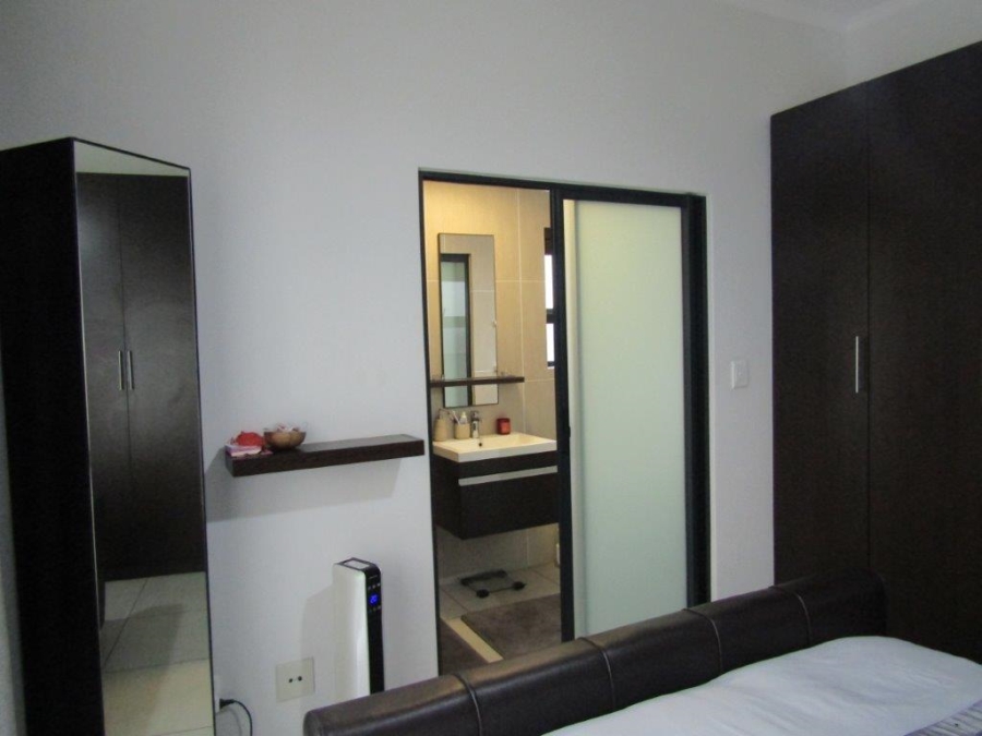 2 Bedroom Property for Sale in Greenstone Hill Gauteng