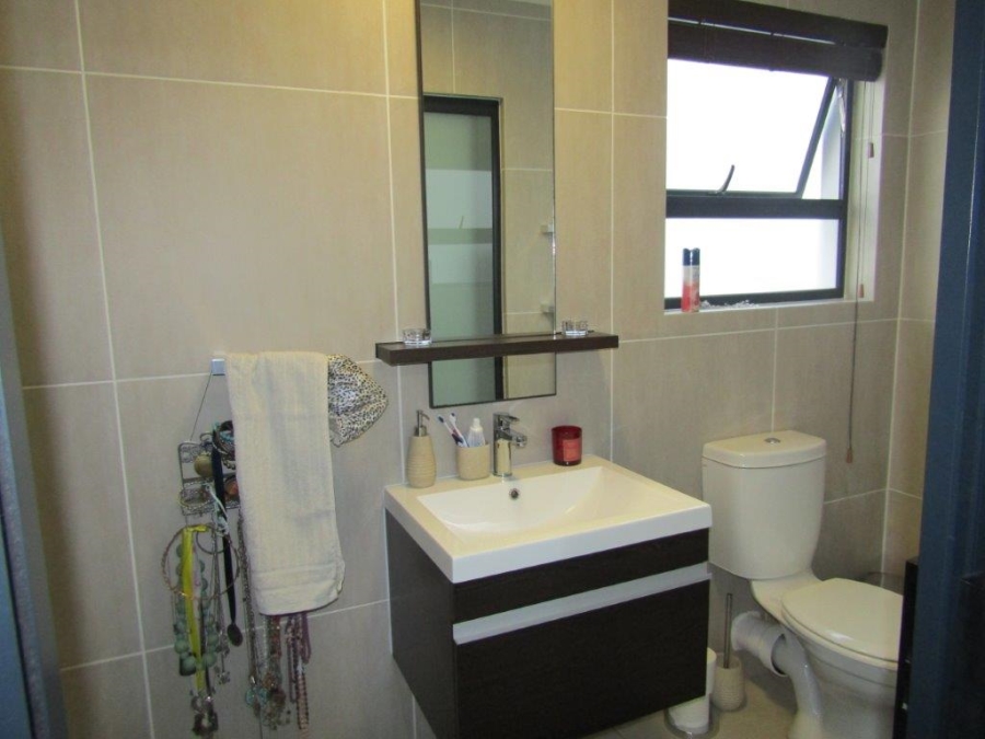 2 Bedroom Property for Sale in Greenstone Hill Gauteng