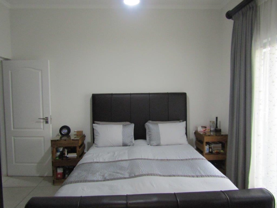 2 Bedroom Property for Sale in Greenstone Hill Gauteng