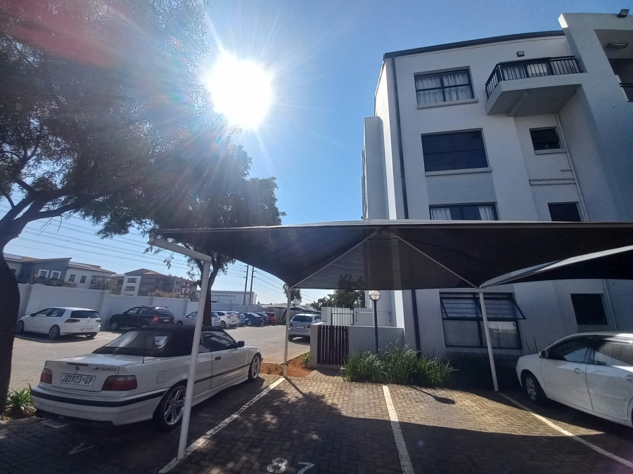 2 Bedroom Property for Sale in Greenstone Hill Gauteng