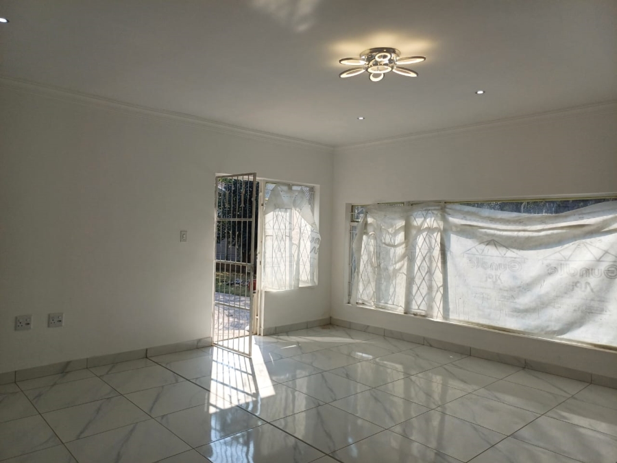 To Let 4 Bedroom Property for Rent in Edenvale Central Gauteng