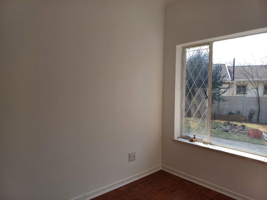To Let 4 Bedroom Property for Rent in Edenvale Central Gauteng