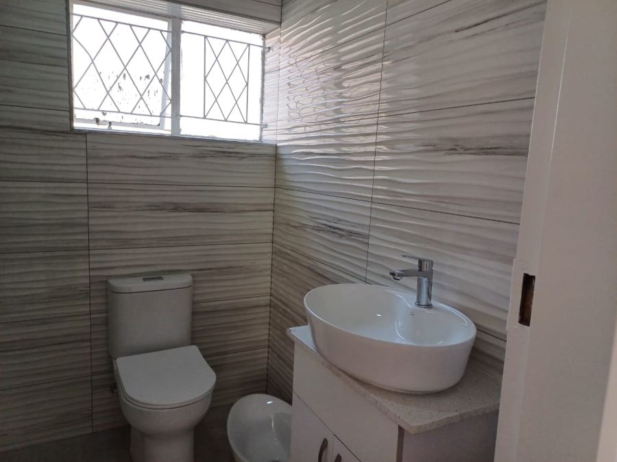 To Let 4 Bedroom Property for Rent in Edenvale Central Gauteng