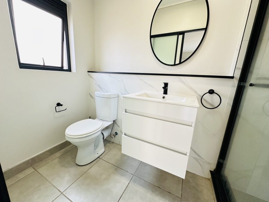 To Let 1 Bedroom Property for Rent in Waterfall Gauteng
