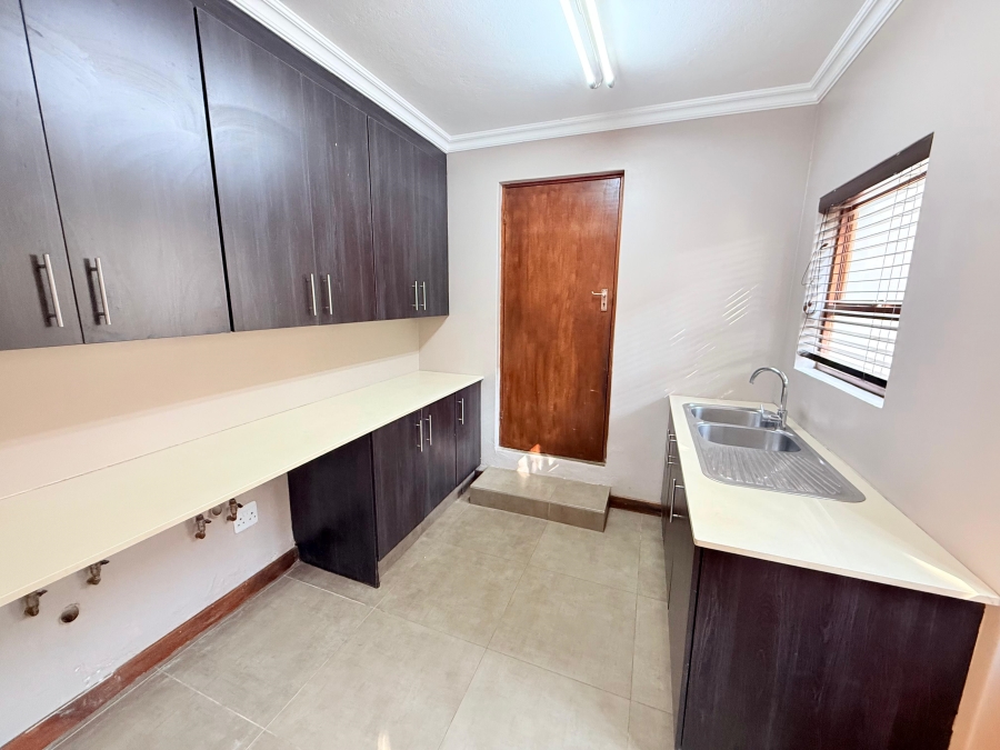 3 Bedroom Property for Sale in Olympus AH Gauteng