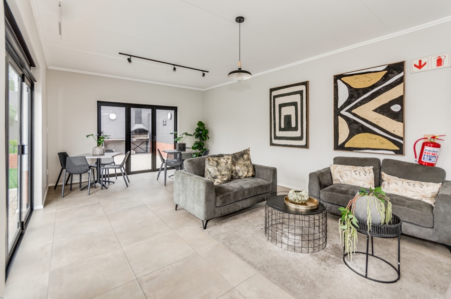 To Let 2 Bedroom Property for Rent in Bryanston Gauteng