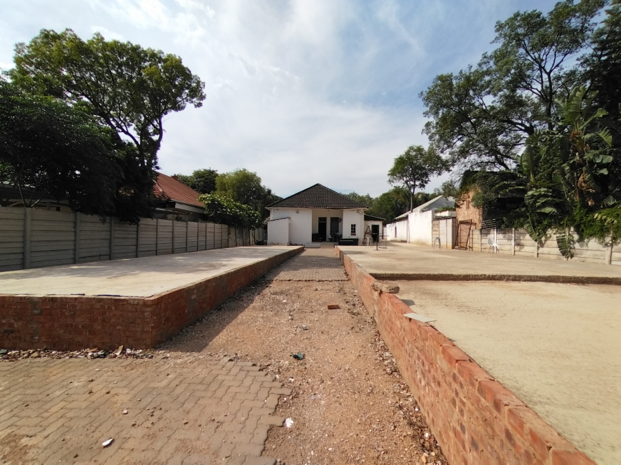 18 Bedroom Property for Sale in Arcadia Gauteng