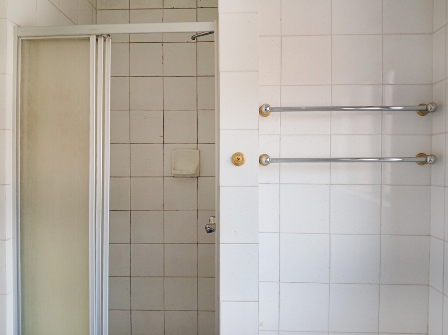 2 Bedroom Property for Sale in Little Falls Gauteng