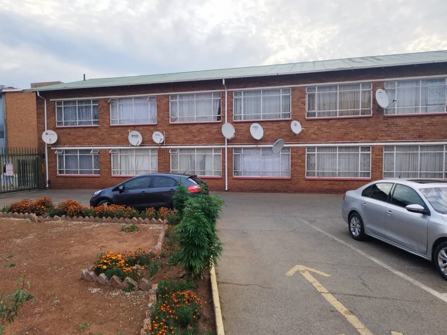 1 Bedroom Property for Sale in Kempton Park Central Gauteng