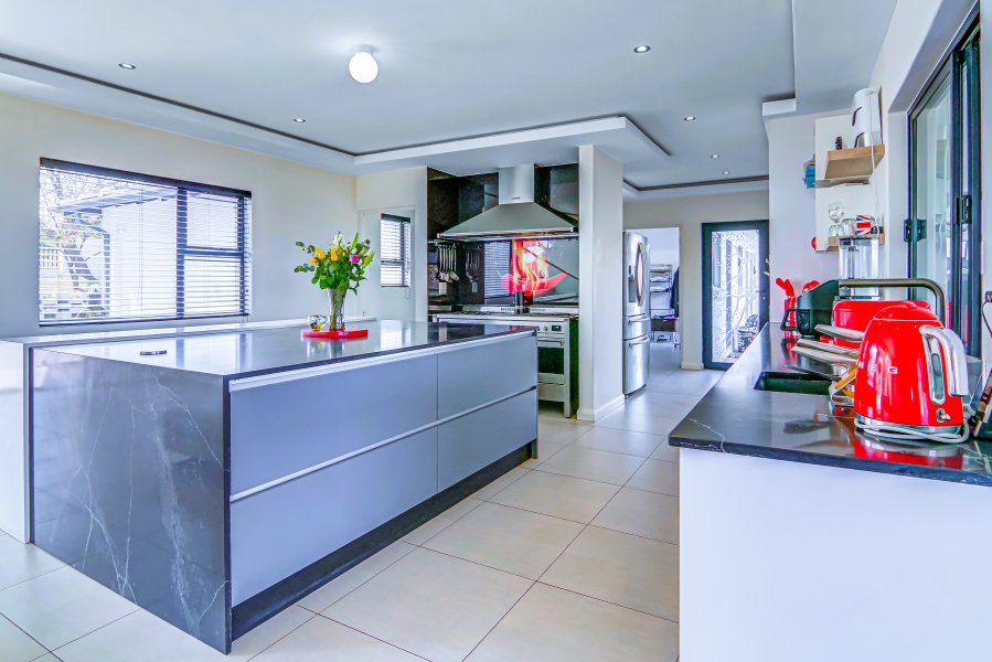 5 Bedroom Property for Sale in Bridle Park A H Gauteng