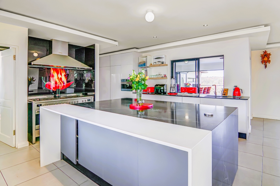 5 Bedroom Property for Sale in Bridle Park A H Gauteng