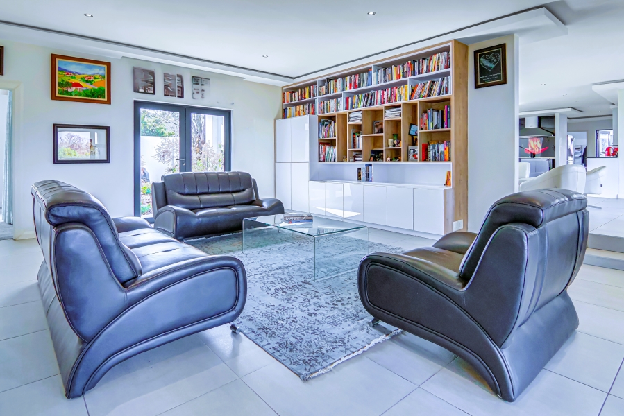 5 Bedroom Property for Sale in Bridle Park A H Gauteng