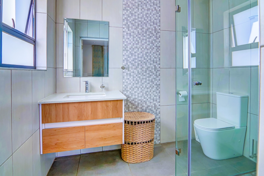 5 Bedroom Property for Sale in Bridle Park A H Gauteng