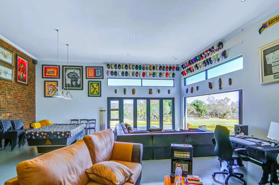 5 Bedroom Property for Sale in Bridle Park A H Gauteng