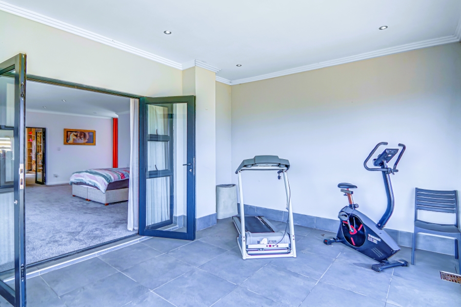 5 Bedroom Property for Sale in Bridle Park A H Gauteng