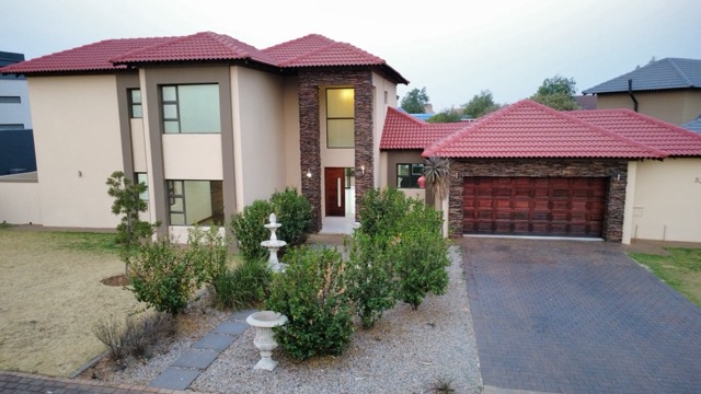 To Let 4 Bedroom Property for Rent in Midlands Estate Gauteng