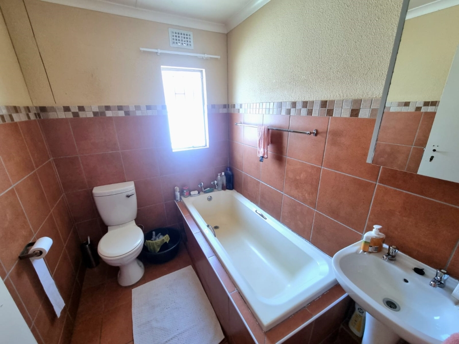 To Let 3 Bedroom Property for Rent in Leopard