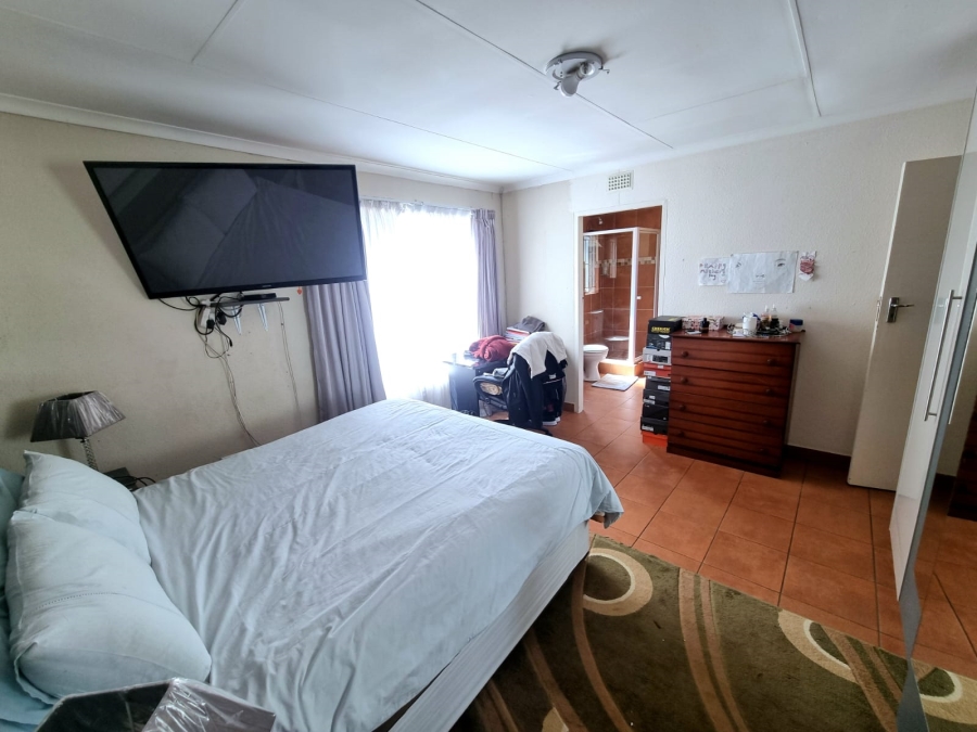 To Let 3 Bedroom Property for Rent in Leopard
