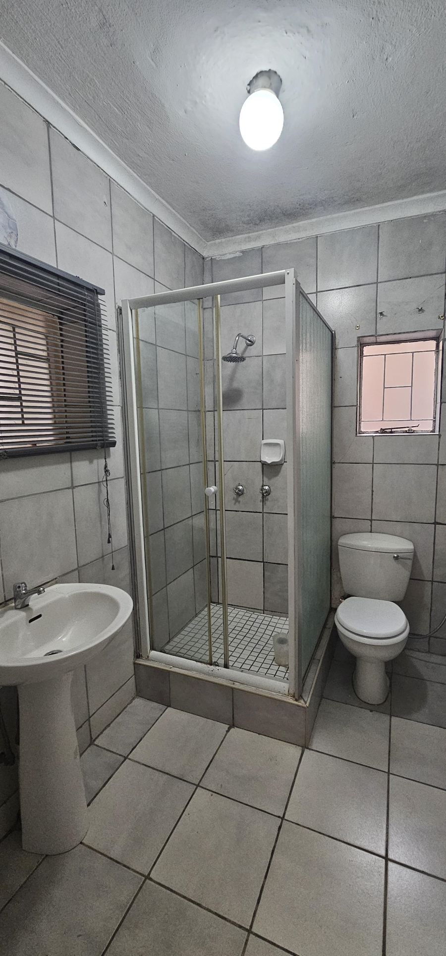 To Let 2 Bedroom Property for Rent in Erasmia Gauteng