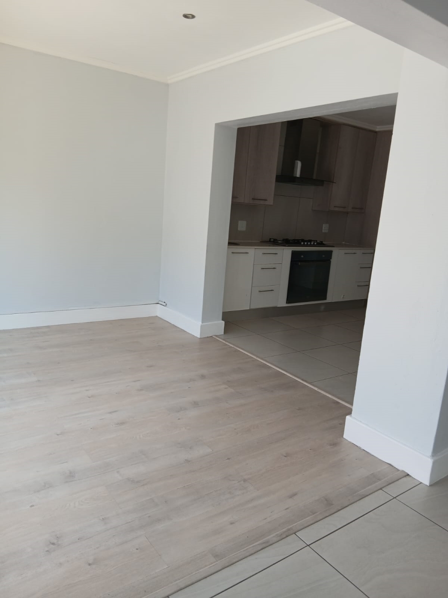 To Let 3 Bedroom Property for Rent in Bryanston Gauteng
