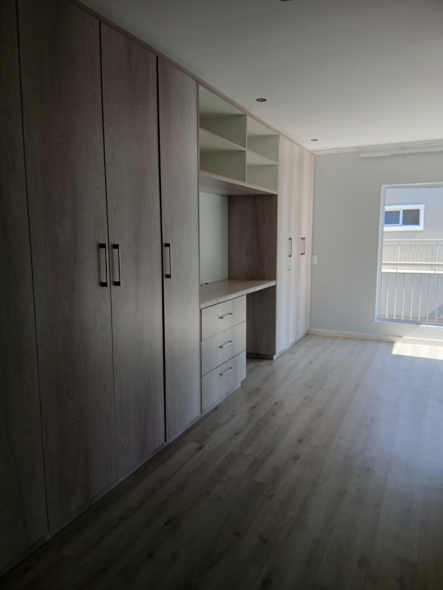 To Let 3 Bedroom Property for Rent in Bryanston Gauteng