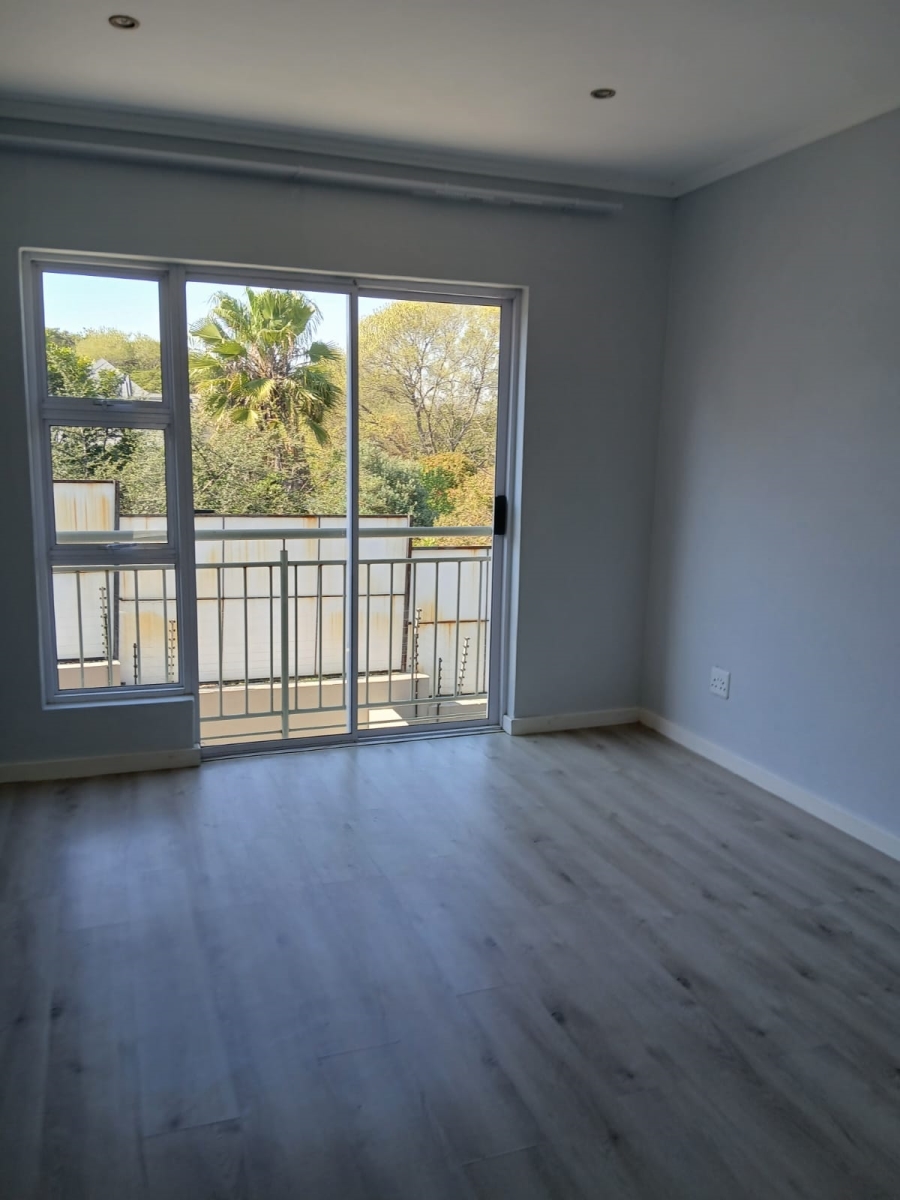 To Let 3 Bedroom Property for Rent in Bryanston Gauteng